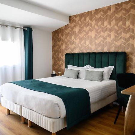 Pey La Tour - Logis Hotels & Restaurant Salleboeuf Eksteriør bilde