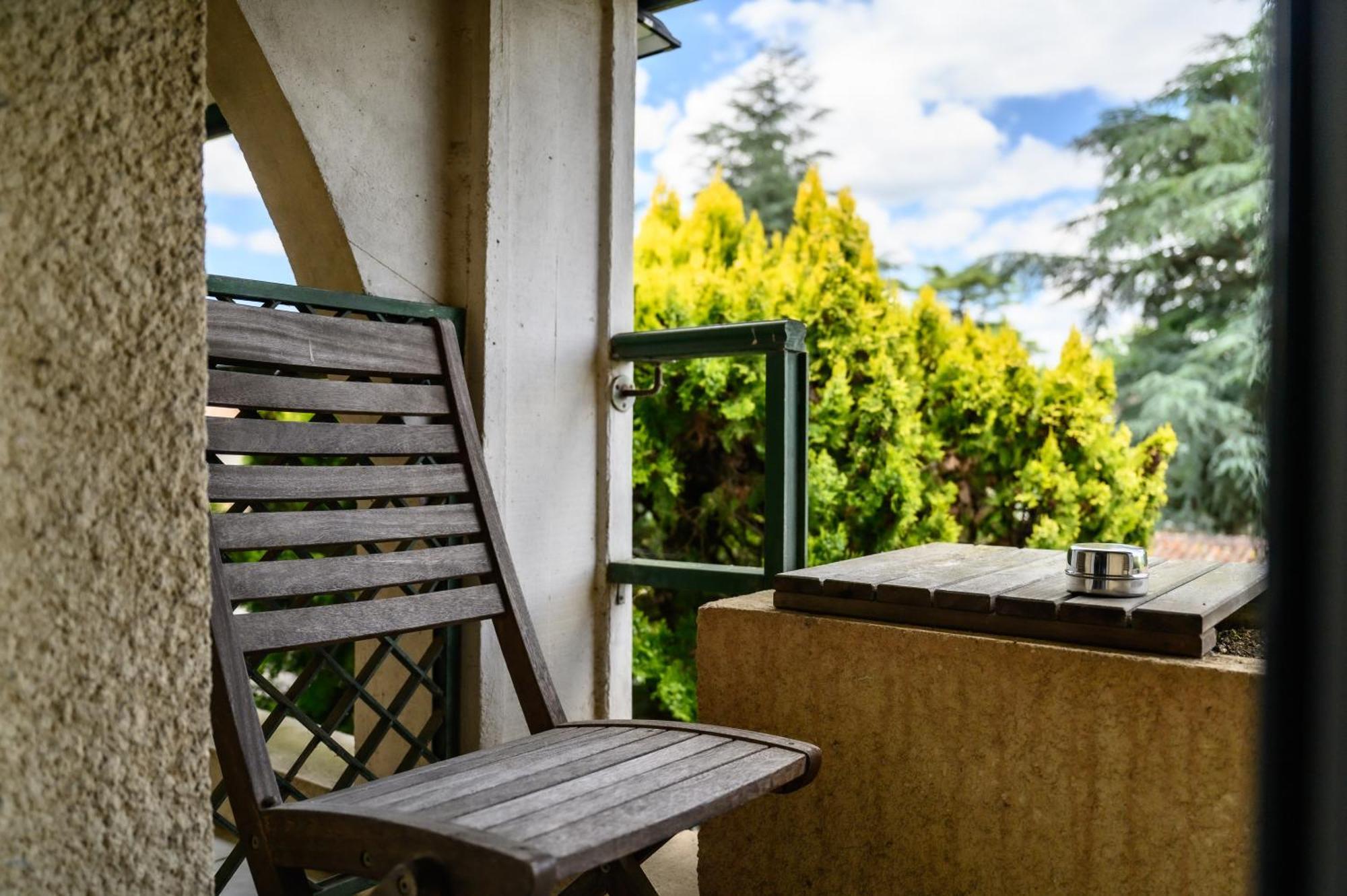 Pey La Tour - Logis Hotels & Restaurant Salleboeuf Eksteriør bilde