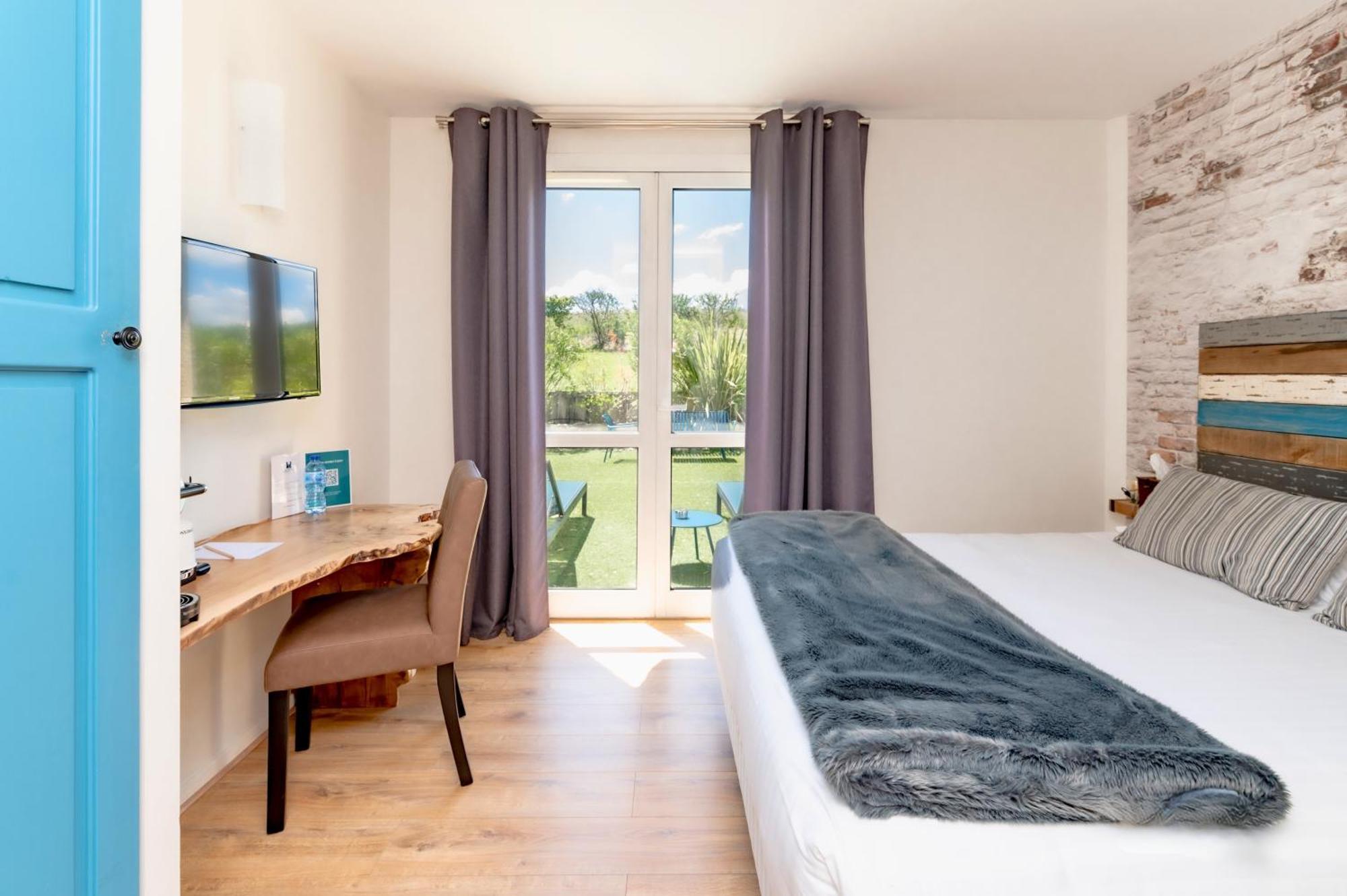 Pey La Tour - Logis Hotels & Restaurant Salleboeuf Eksteriør bilde
